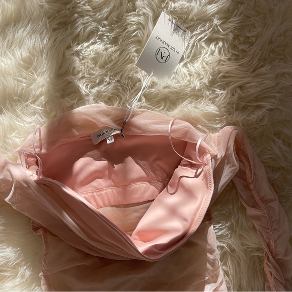 Brand New- Pixie Market Lydia Off The Shoulder Top in Dusty Pale Pink πβ¨ - Picture 9 of 12